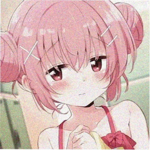 演员何蔓头像